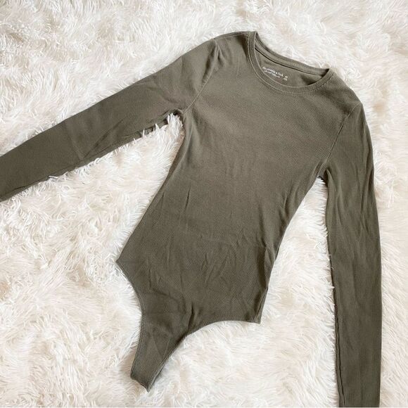 Abercrombie & Fitch Ribbed Long Sleeve Bodysuit - Picture 1 of 4